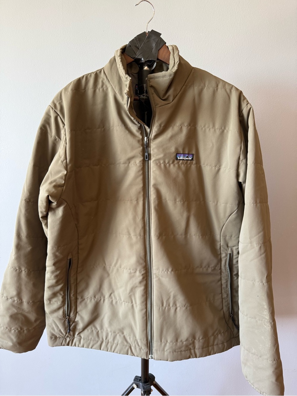 Patagonia Men's Quilted Puffer Jacket in Khaki